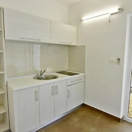 Ferienwohnung In Mit Schoner Terrasse
